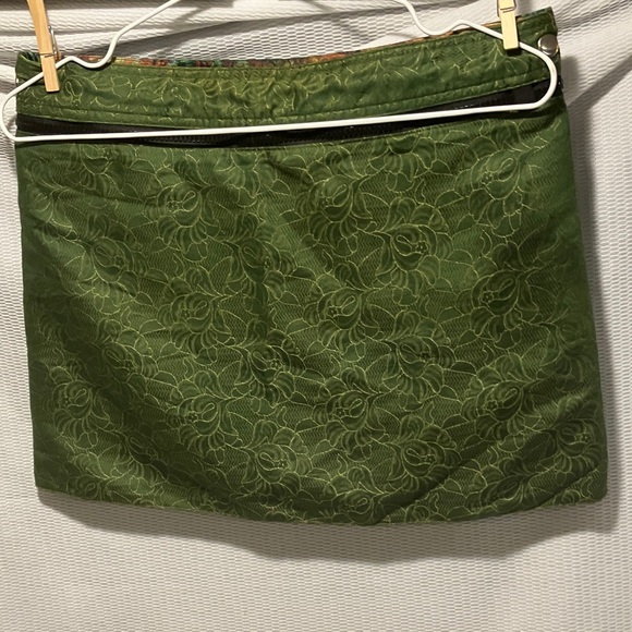 Elegant Green Floral Mini Skirt reversible - Picture 3 of 10